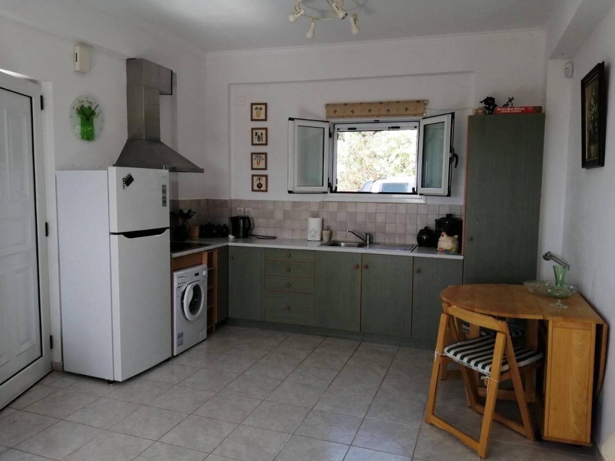 Appartement In Olive Groove House Peloponnesos Western Mani Kalianeika エクステリア 写真